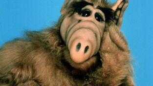 Alf (T1): Ep.12 Noche de paz