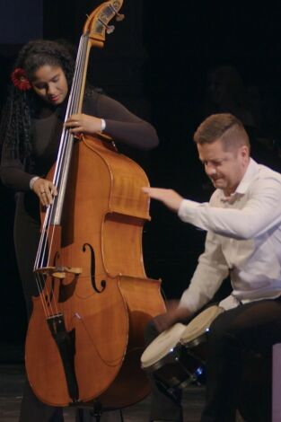 Concerts Clàssica: Concert "Emociona't amb la Simfònica de Cobla i Corda de Catalunya (SCCC): Himnes del Cor"