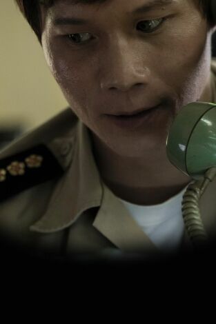 El simpatizante (T1): Ep.1 Conducta suicida El simpatizante (T1): Ep.1 Conducta suicida