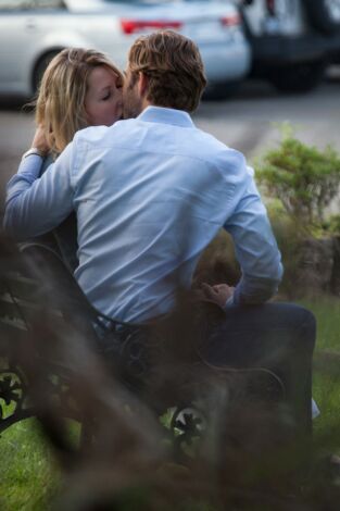 Crímenes en la red: Colocado de amor Crímenes en la red: Colocado de amor