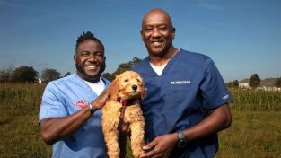 Critter fixers: Veterinarios rurales: Invasión de cachorritos Critter fixers: Veterinarios rurales: Invasión de cachorritos