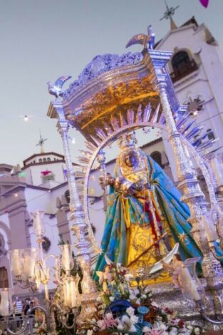 Parada militar, eucaristía y procesión virgen de Candelaria Parada militar, eucaristía y procesión virgen de Candelaria