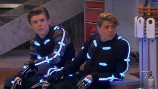 Henry Danger (T5): Ep.1 Pasmados Henry Danger (T5): Ep.1 Pasmados
