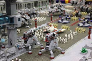 Megafactorías: Lego Megafactorías: Lego