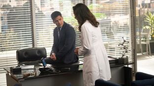The Good Doctor (T2): Ep.13 Chin chin The Good Doctor (T2): Ep.13 Chin chin