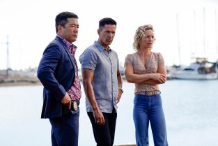 Magnum (T4): Ep.18 Tumbas superficiales, aguas profundas Magnum (T4): Ep.18 Tumbas superficiales, aguas profundas