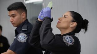 Control de aeropuertos: USA: No hay descanso para los malvados Control de aeropuertos: USA: No hay descanso para los malvados