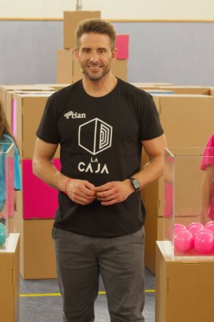 Aprendemos en Clan. La caja: ¿Guerrera, compositor, astrónomo, inventor, autor?
