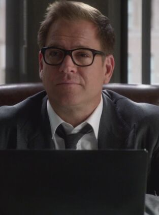 Bull (T4): Ep.1 Día de parto Bull (T4): Ep.1 Día de parto