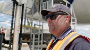 Dentro del Aeropuerto de Sidney: Exceso de equipaje