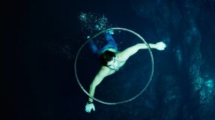 Nuestro planeta (One Strange Rock): Tormenta