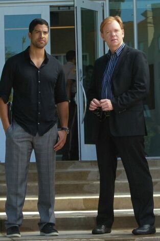 CSI: Miami (T9): Ep.11 Cara a cara