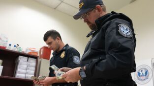 Control de aeropuertos: USA: Armas descontroladas