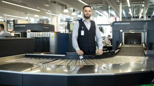 Dentro del aeropuerto de Melbourne: Detección y devoción