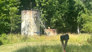 Cuerpos sin identificar: genealogía forense: El asesinato del pozo petrolífero