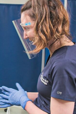 Dr. Emma: clínica dermatológica: Episodio 1