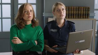 Asesinatos en la montaña (T4): Ep.11 Nieve de verano