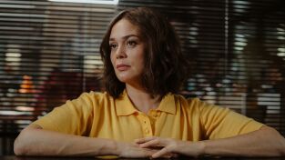 Mademoiselle Holmes (T2): Ep.1 Siga al gato