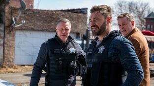 Chicago P.D. (T7): Ep.19 Secretos enterrados