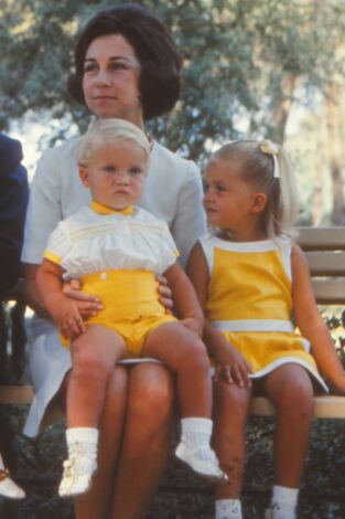 Los Borbones: una familia real: Los Borbones y Letizia