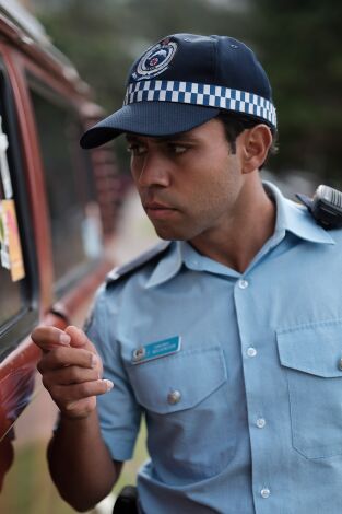 Regreso al paraiso (T1): Ep.4 Asesino climático