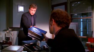 El guardián (T2): Ep.5 Asumiendo la situación