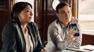 Profesor T (T4): Ep.1 Por la borda