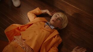 Una verdadera casa de locos (T1): Ep.8 Quiero cogerte de la mano