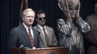 OVNIS: Investigando lo desconocido: Centenares de testigos acuden a la cita