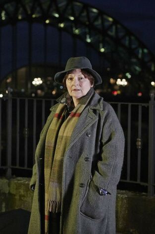 Vera (T3): Ep.1 Castillos En El Aire