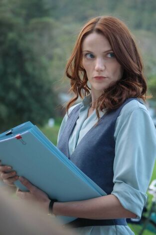 Regreso al paraiso (T1): Ep.1 A contracorriente