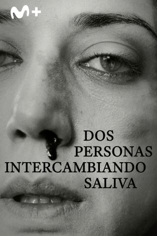 Dos personas intercambiando saliva