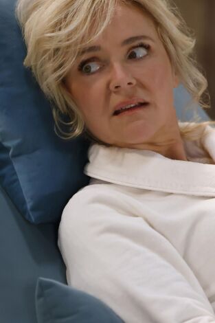 El primer matrimonio de Georgie y Mandy (T1): Ep.18 Dinero de televisión