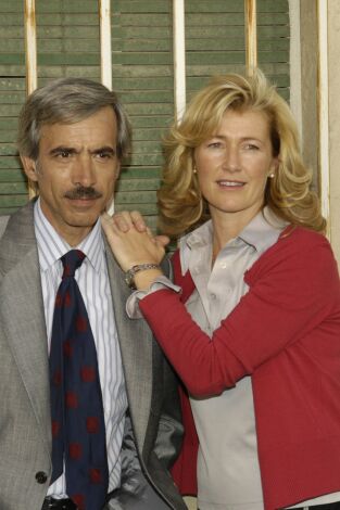 Cuéntame cómo pasó (T9): Ep.14 Los pingüinos del invicto Caudillo