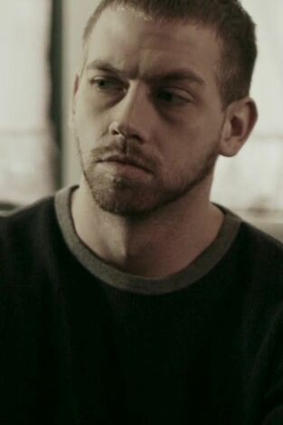 Un asesino llega a tu ciudad: El diablo viste con zapatillas