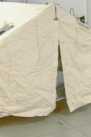 Así se hace (MAX): Tiendas de lona/Pipas de la paz/Cañones