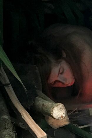 Aventura en pelotas: Problemas en el paraíso