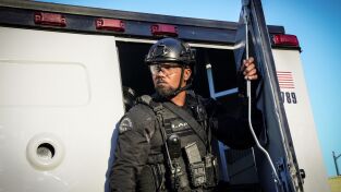 S.W.A.T.: Los hombres de Harrelson (T1): Ep.15 Bandas