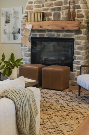 Reformas en pareja: Reforma de la acogedora casa del lago