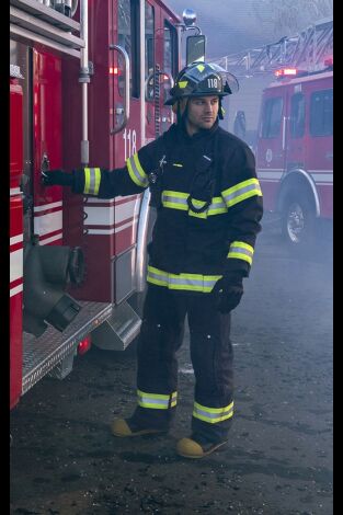 9-1-1 (T2): Ep.15 Ocean's 9-1-1