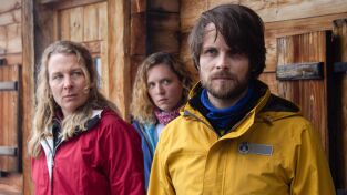 Asesinatos en la montaña (T5): Ep.2 Cambio brusco de tiempo