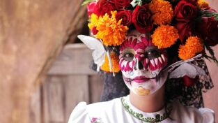 Nuestro planeta (One Strange Rock): Hogar