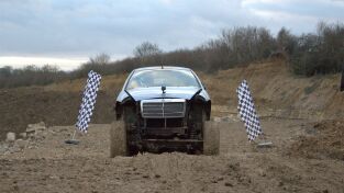 Súpercoches de desguace: Mercedes Clase X