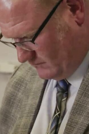 Grabaciones de un asesinato: Cortina de humo