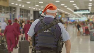 Dentro del Aeropuerto de Sidney: Blanca y arriesgada navidad