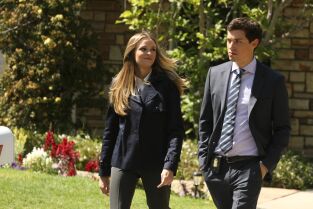 Bones (T8): Ep.3 La pasta en el garaje