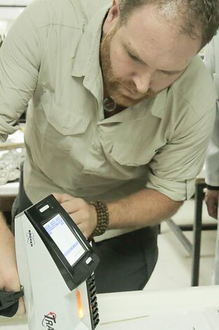 Expedición al pasado: La búsqueda de la Biblioteca Metálica