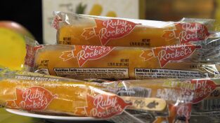 Food Factory USA: Aceitunas, polos y galletitas