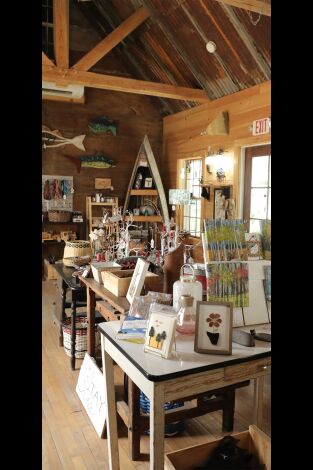 Restauradores de cabañas: Nuevo taller de carpintería, sede mejorada