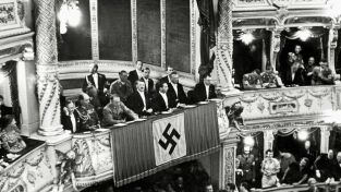 Hitler: Las cintas perdidas del Tercer Reich: El colapso